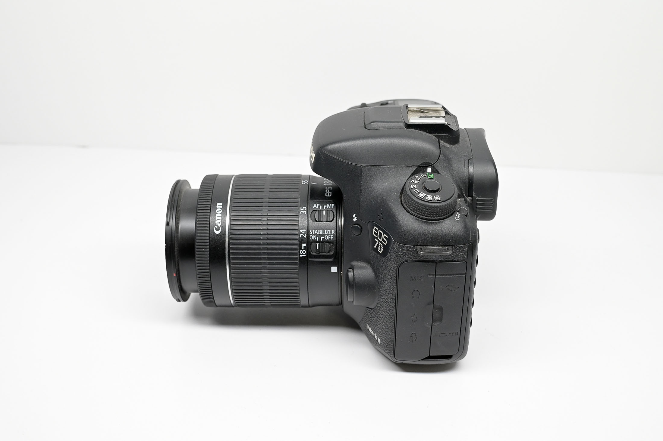 Canon EOS 7D Mark II + EF-S 18-55mm IS STM Occasion *590*