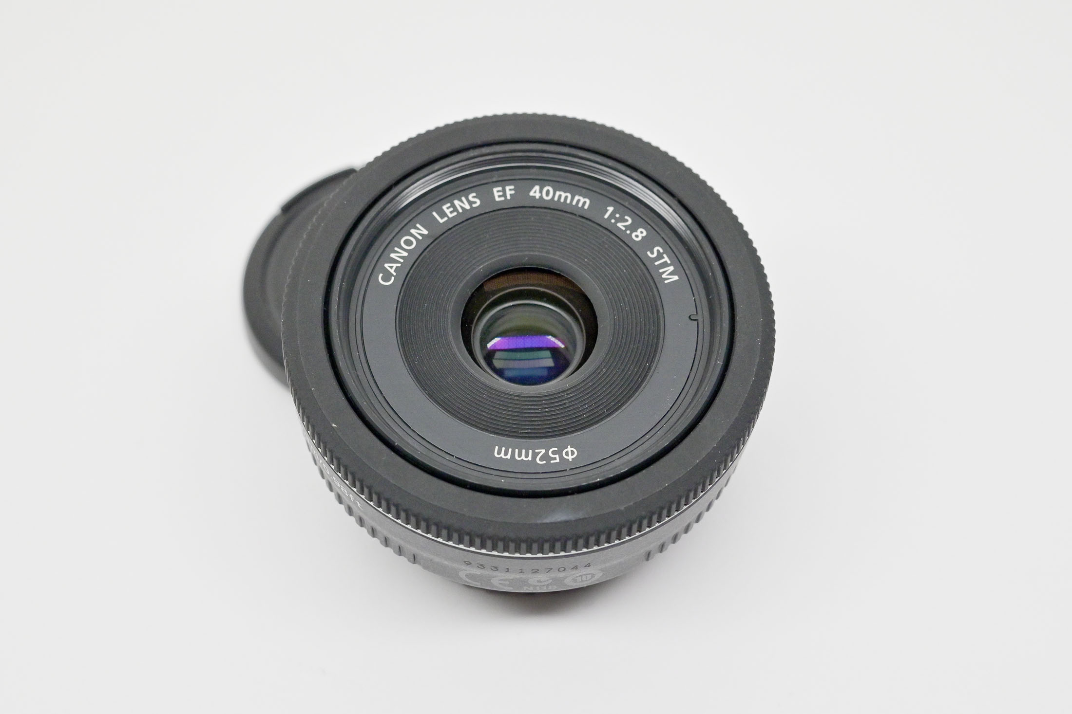 Occ. Canon EF 40mm F2.8 stm  *665*