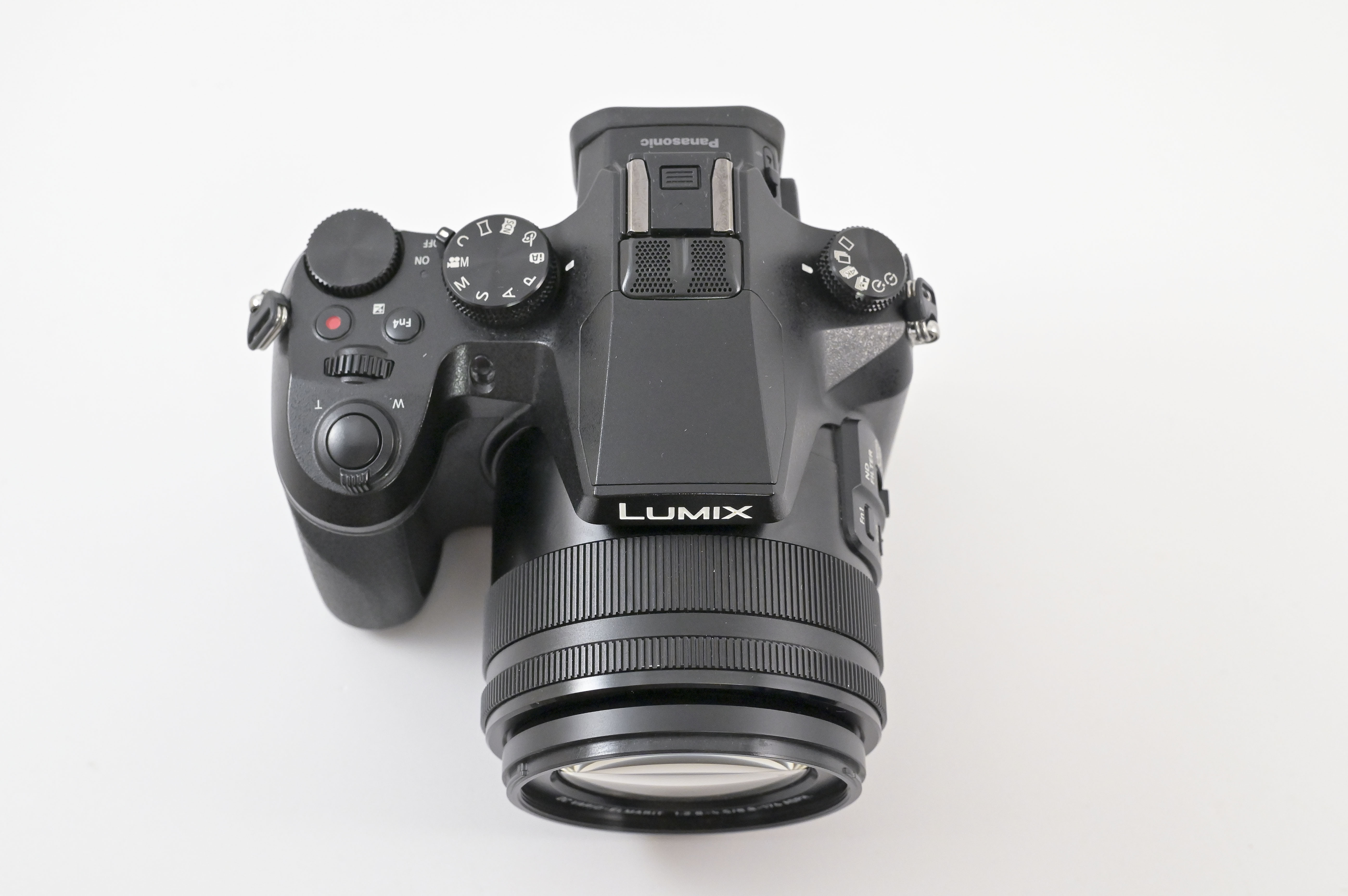 Occ. Panasonic Lumix FZ-2000 Occ. Panasonic Lumix FZ-2000