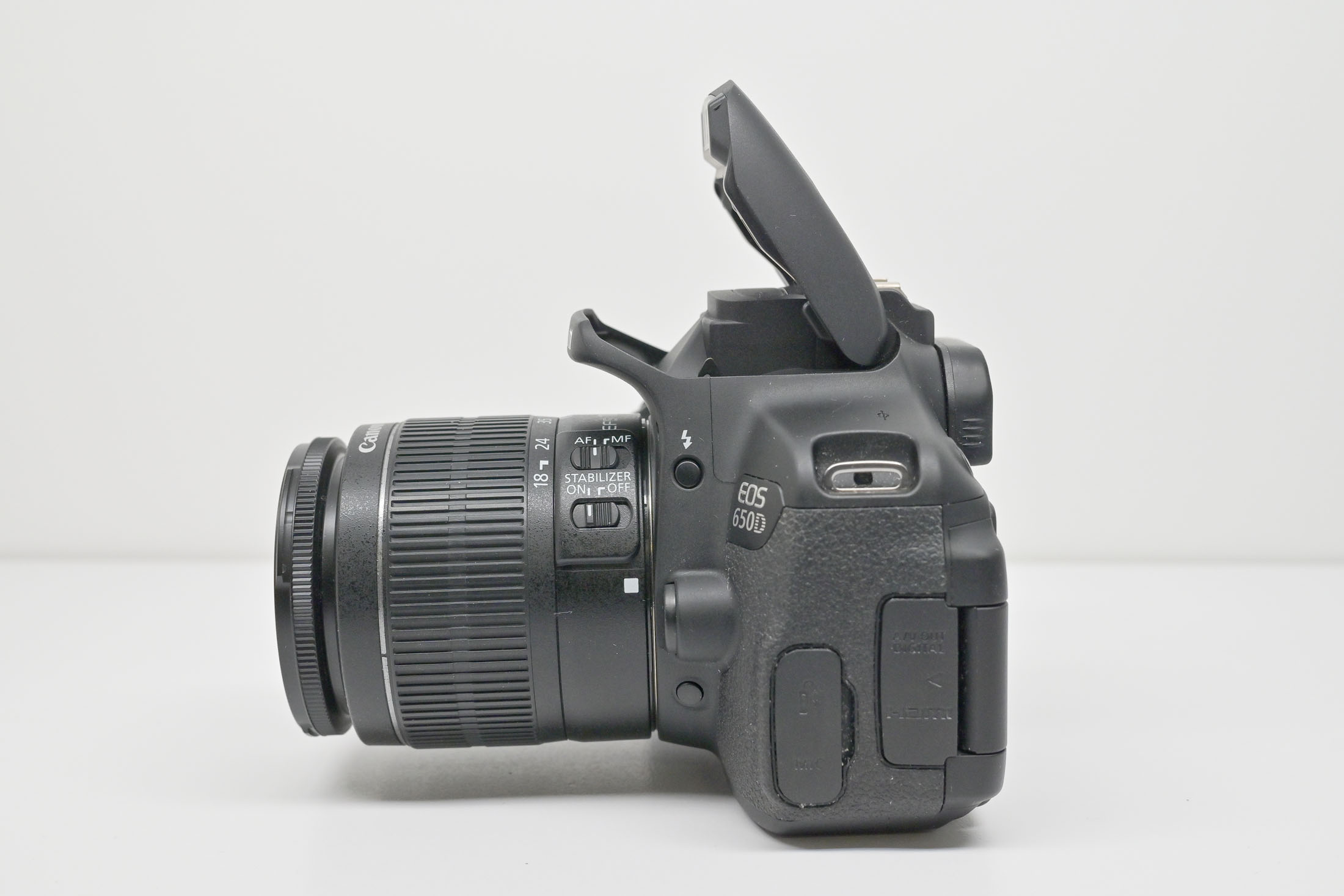 Occ. Canon EOS 650D + EFS 18-55mm STM  *663*