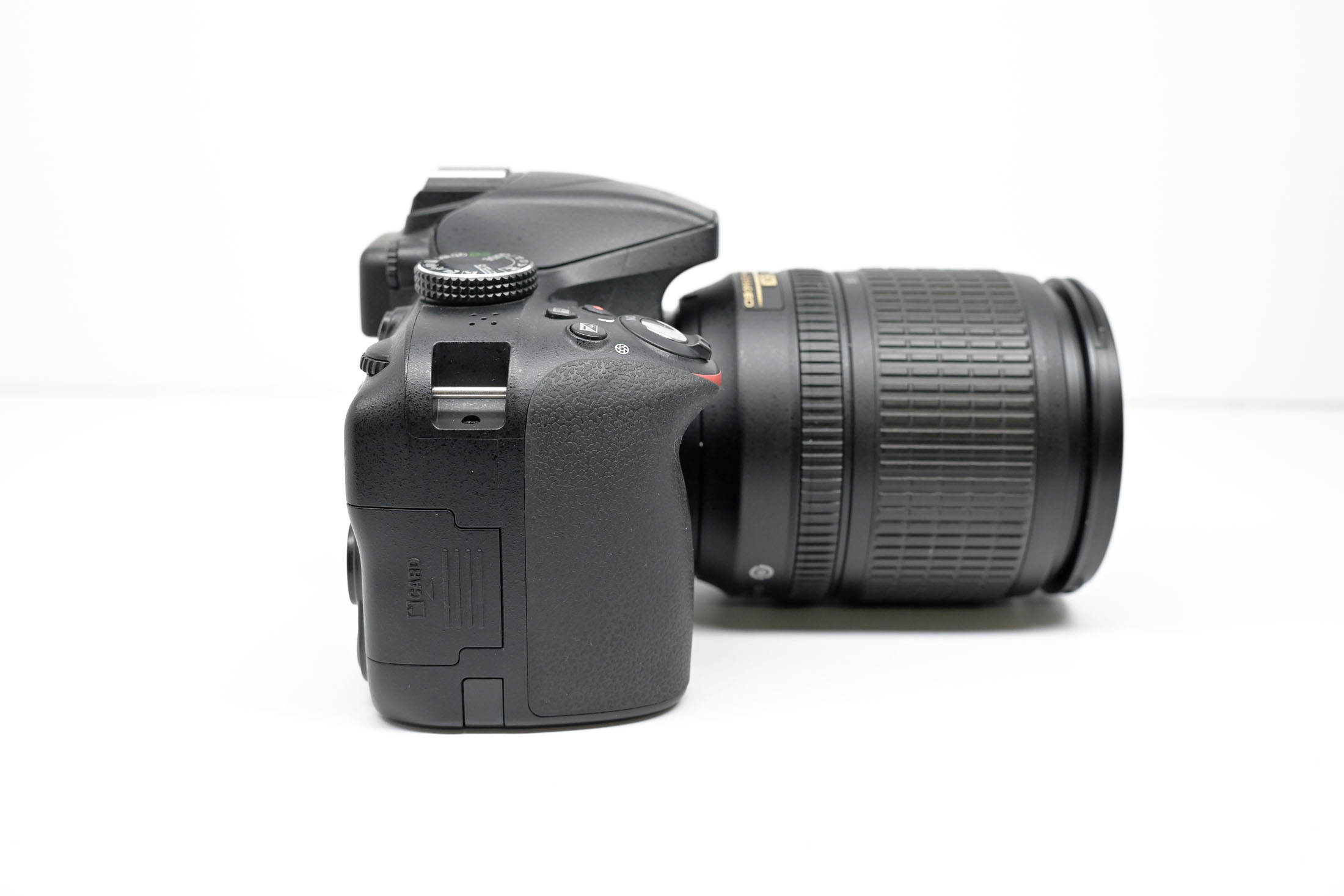 Occ. Nikon D3300 + 18-105mm F3,5-5,6G ED  *637*