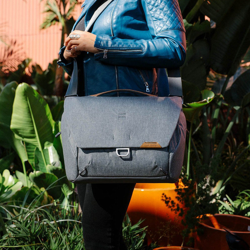 Peakdesign Everyday messenger 13L V2 - ash