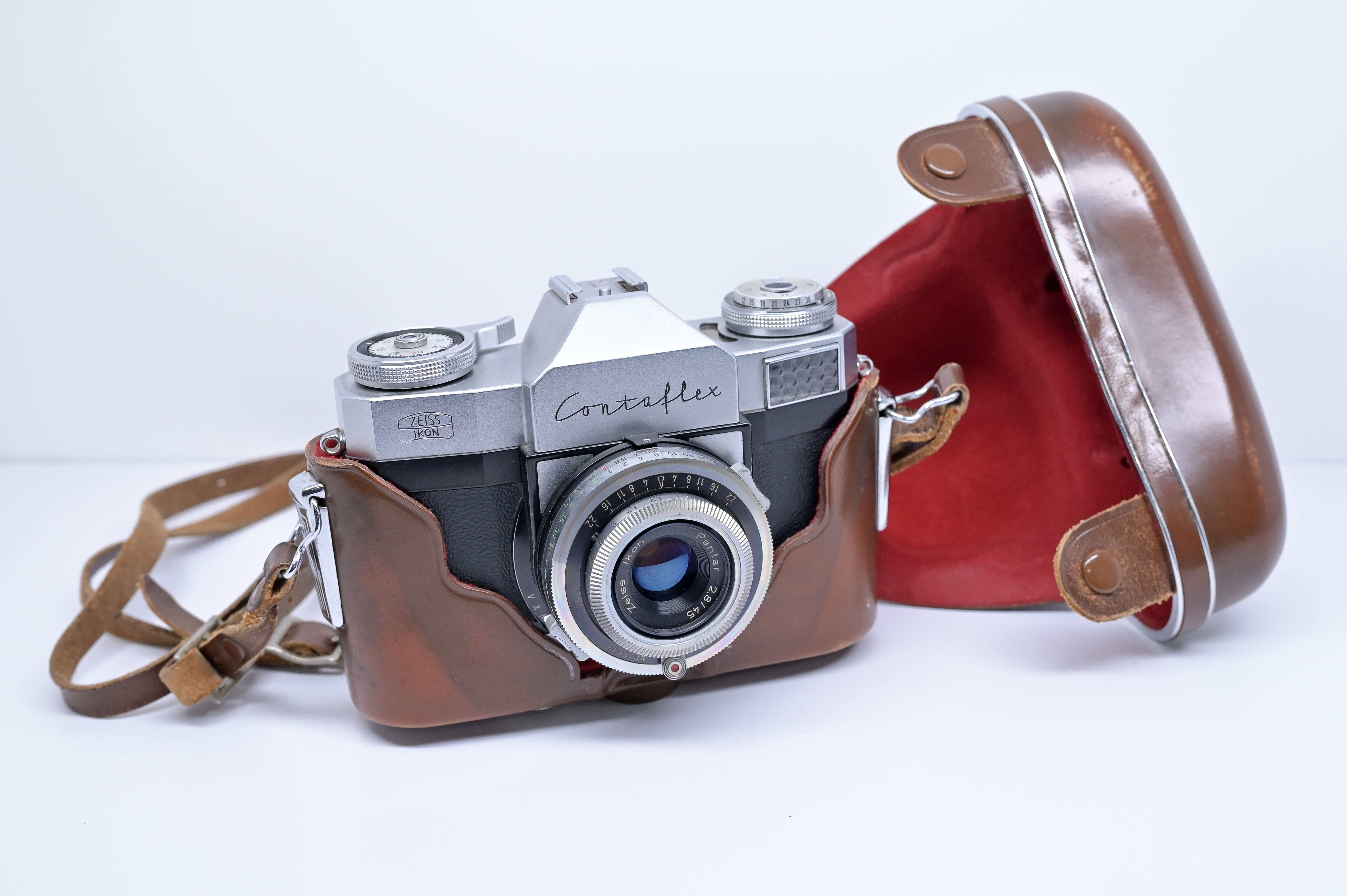 Occ. Zeiss Ikon Contaraflex 45 *614*