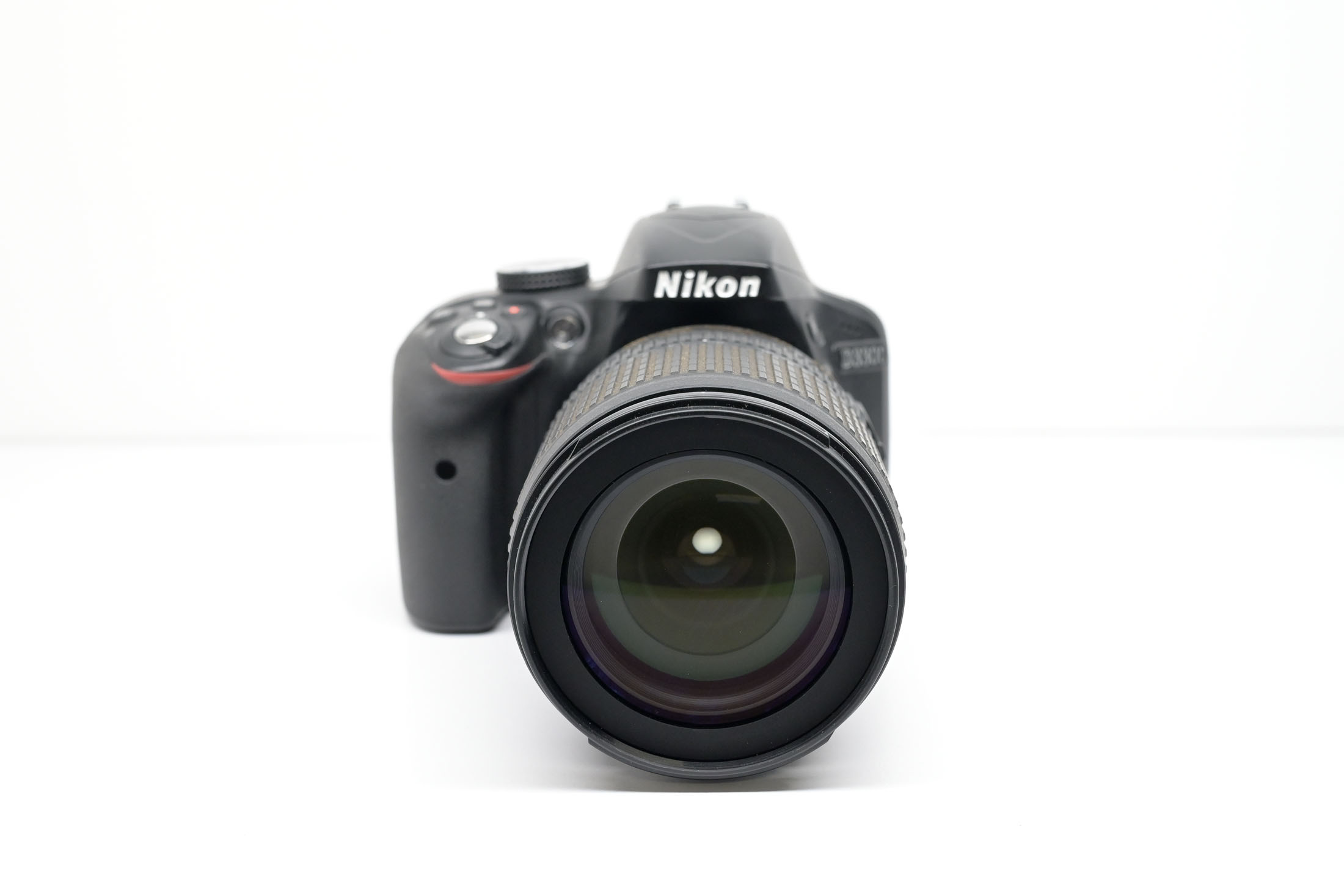 Occ. Nikon D3300 + 18-105mm F3,5-5,6G ED  *637*