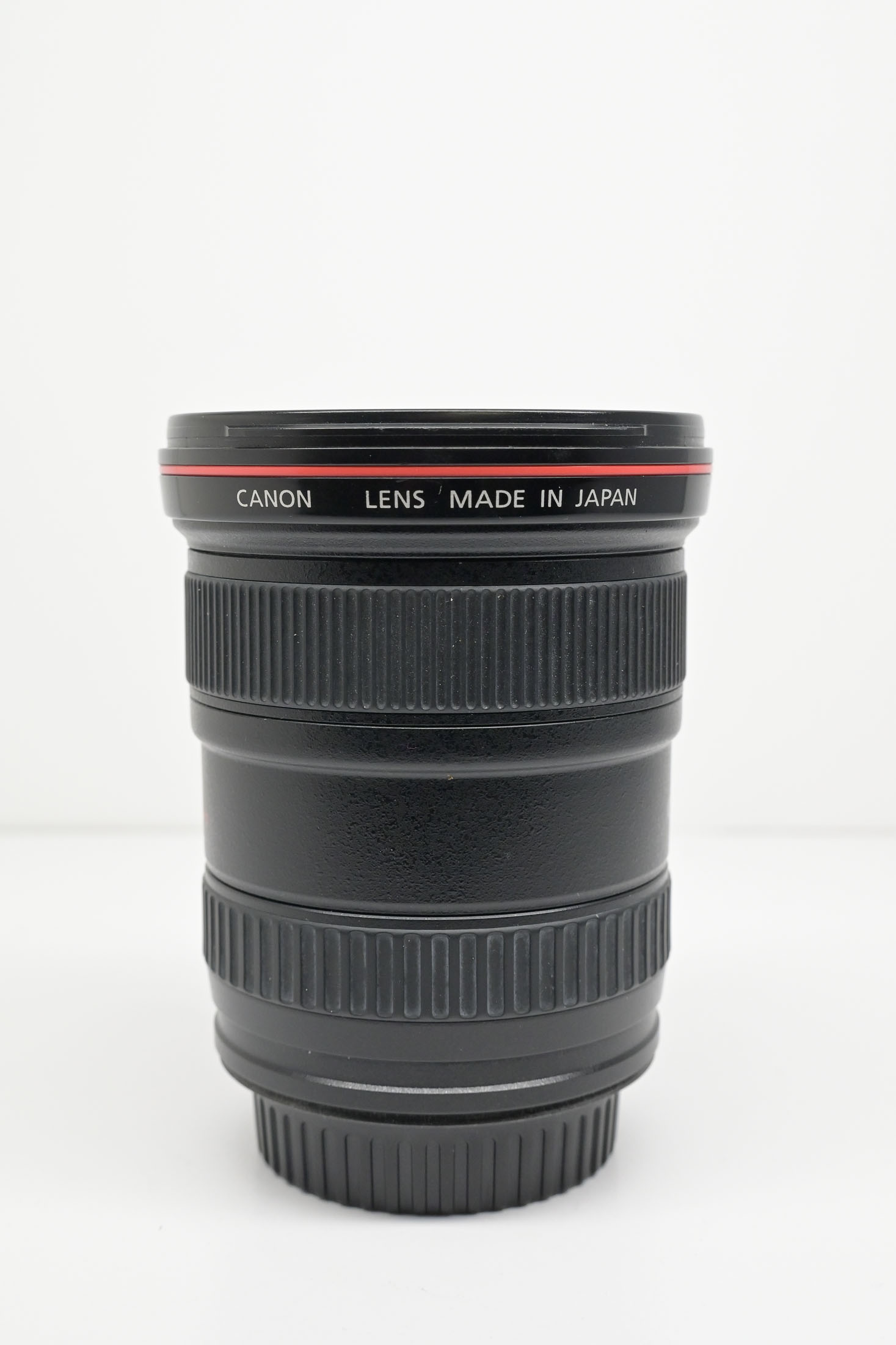 Occ. Canon EF 17-40 mm F4.0 *636*