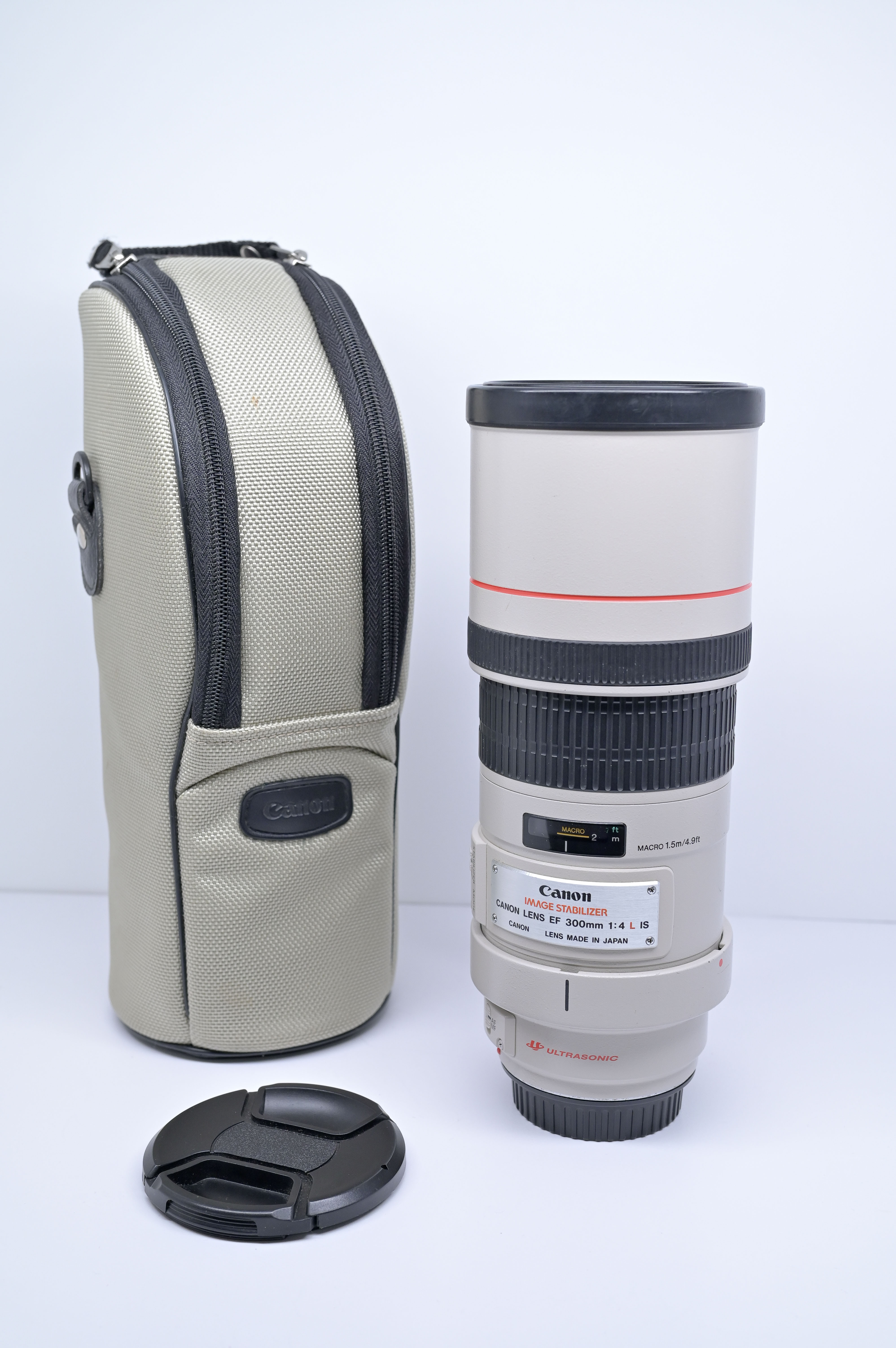 Occ. Canon EF 300mm F4 L *611*